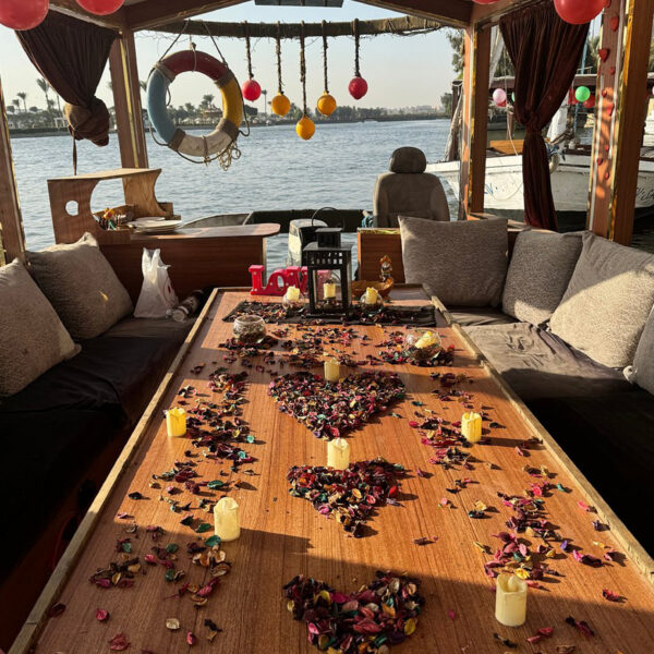 Luxury Felucca on the Nile with Lunch