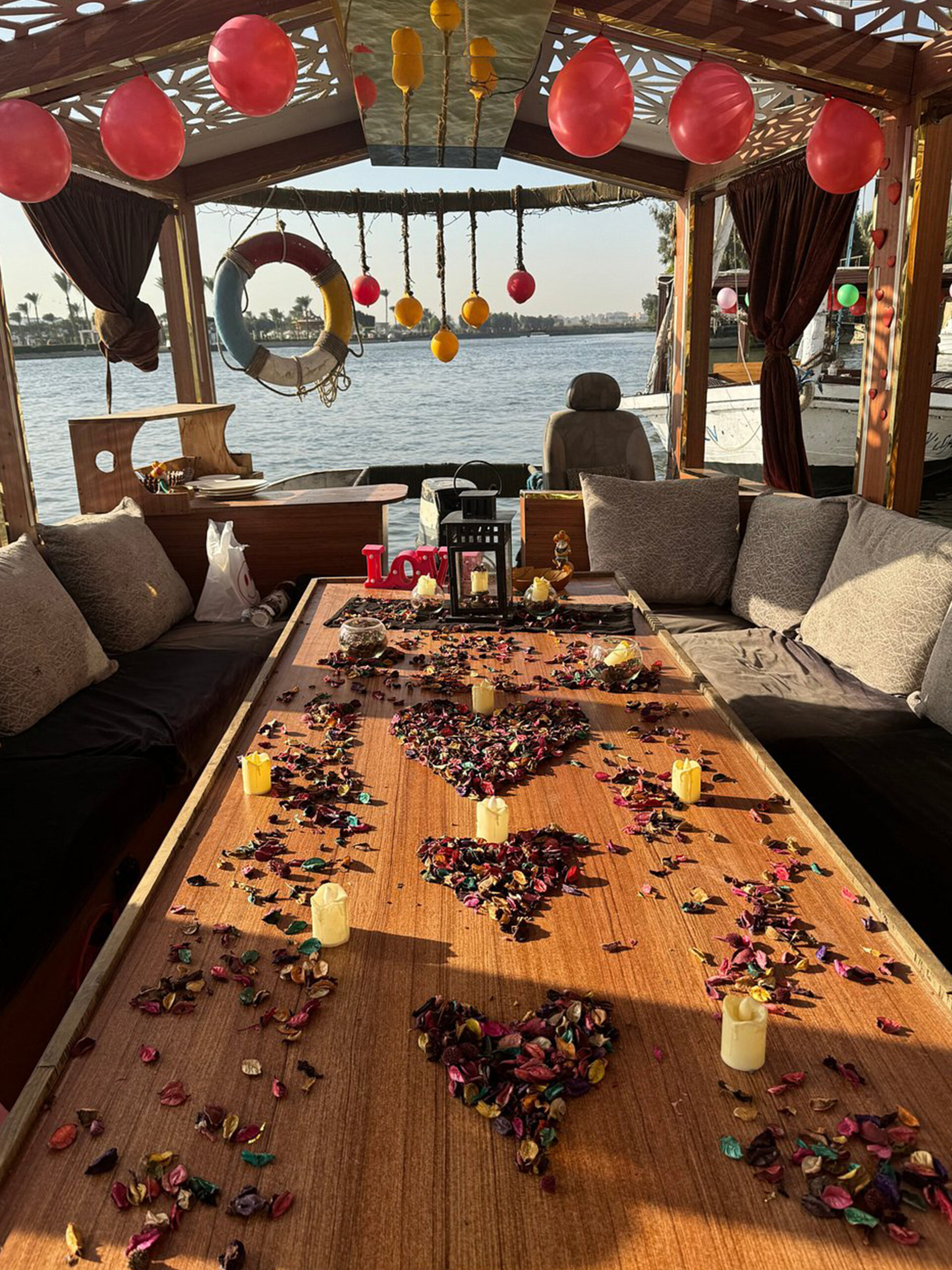 Luxury Felucca on the Nile with Lunch